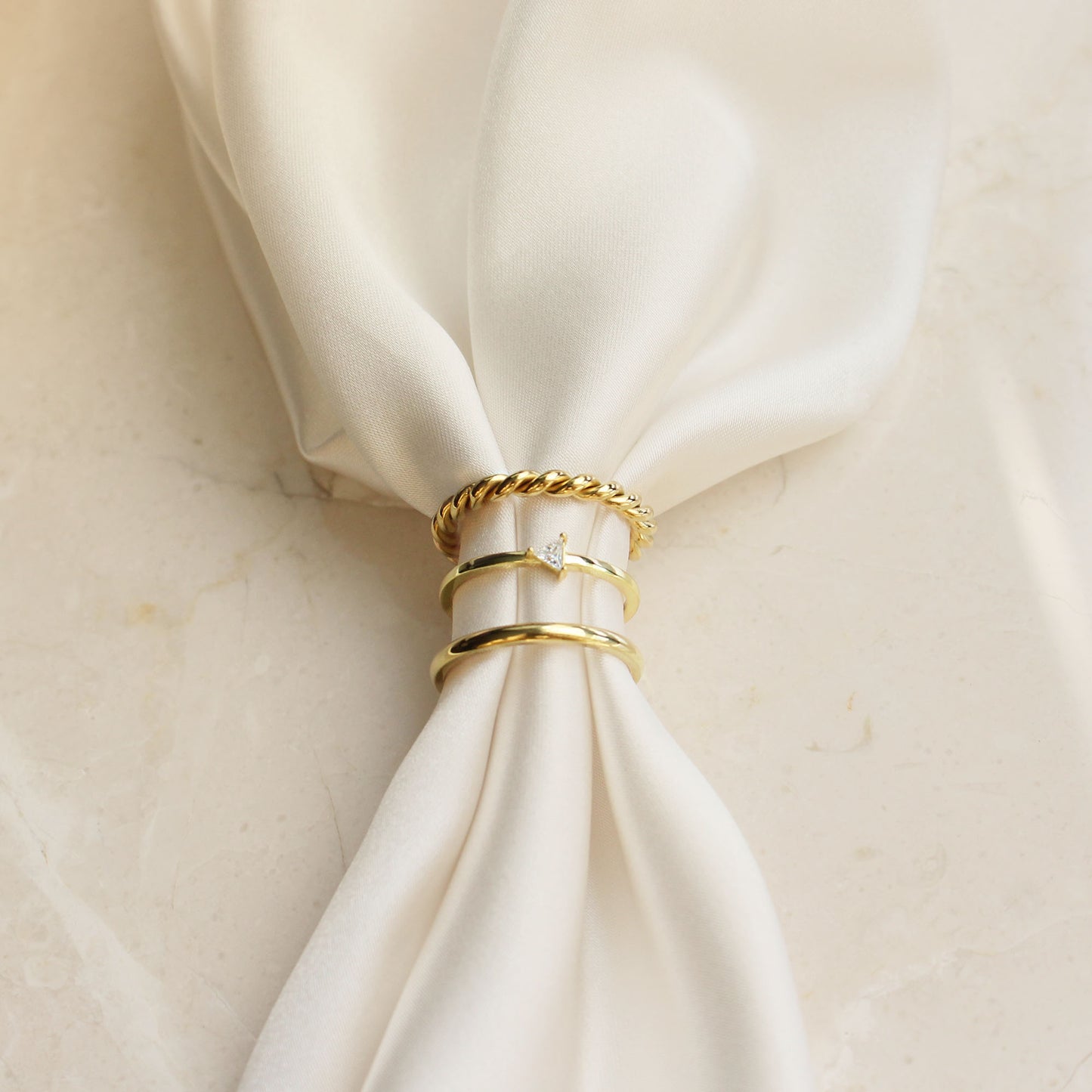 Ava Ring