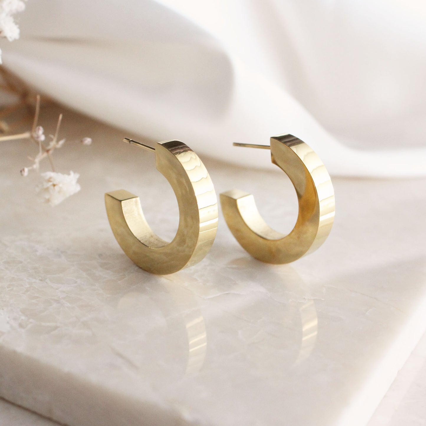 Nina Hoops