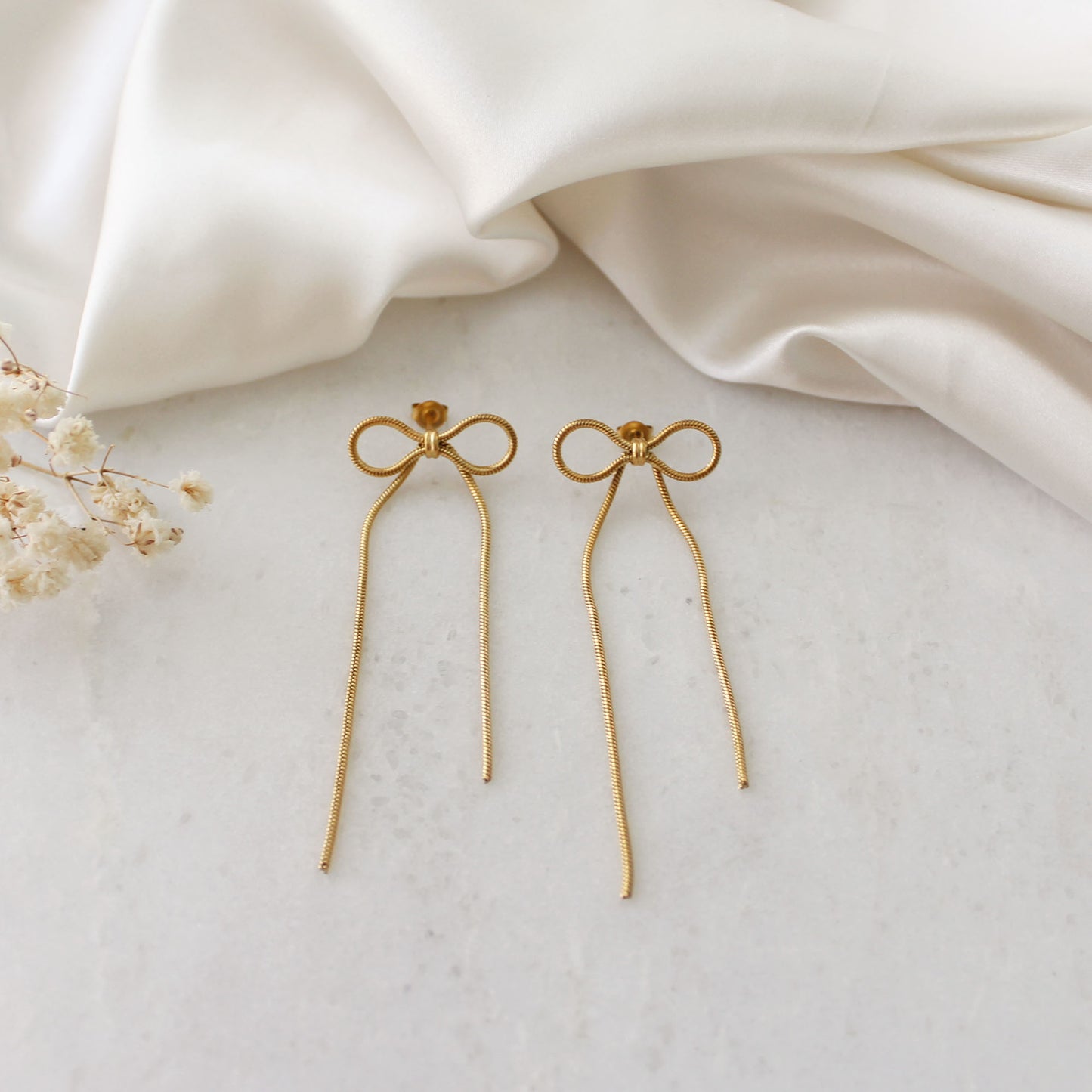 Ribbon Dangle Earrings